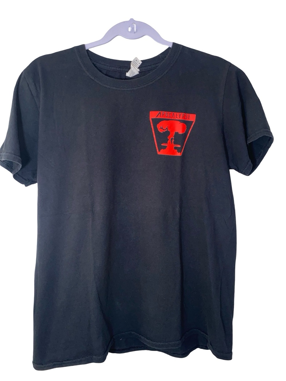 Gildan Black Short-Sleeve Tee with Red Chest Graphic
